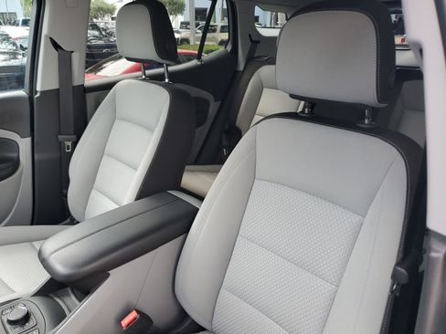 Used 2024 GMC Terrain SLE w/ Driver Convenience Package FWD image 21