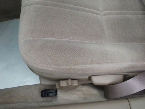 Used 1998 Toyota Camry LE image 30