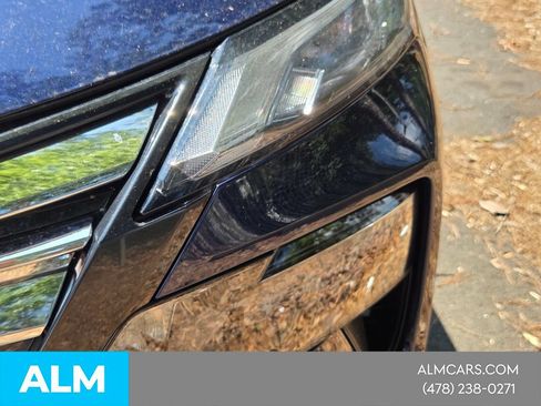 Used 2025 Nissan Rogue SV FWD image 22
