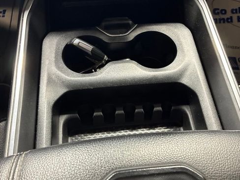 Used 2024 RAM 1500 Laramie AWD/4WD image 22