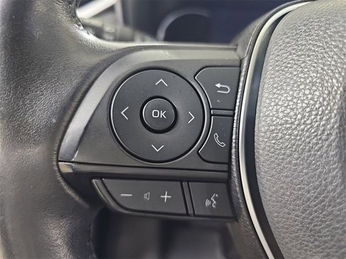 Used 2020 Toyota RAV4 Limited image 25