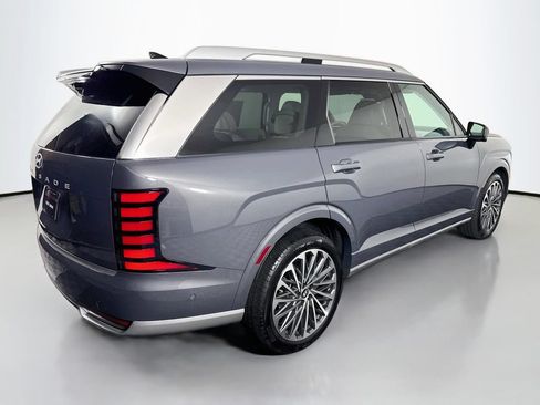 Used 2026 Hyundai Palisade Calligraphy FWD image 5