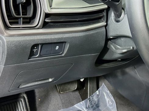 Used 2025 Kia Sorento S AWD/4WD image 19