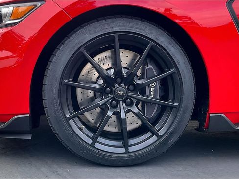 Used 2017 Ford Mustang Shelby GT350 image 12