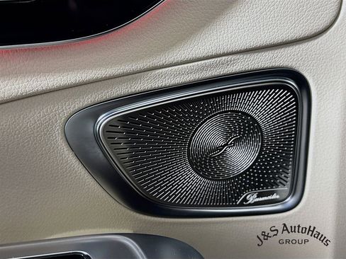 Used 2023 Mercedes-Benz C 300 4MATIC Sedan w/ Exclusive Trim Package image 32