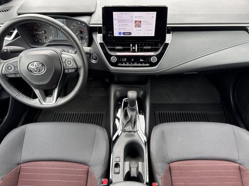 Used 2024 Toyota Corolla SE image 13