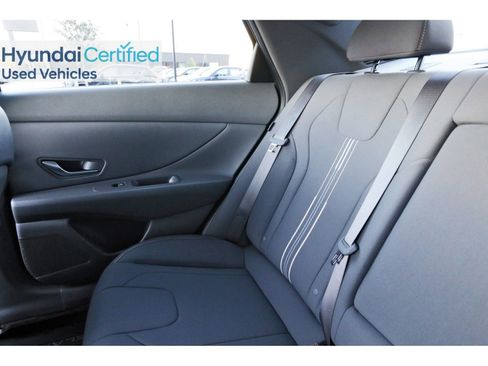 Certified 2025 Hyundai Elantra SEL image 14