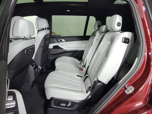 Certified 2026 BMW X7 xDrive40i AWD/4WD image 10