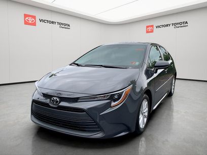 New 2025 Toyota Corolla LE
