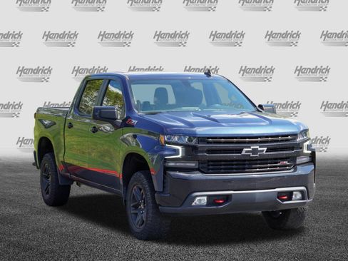 Used 2021 Chevrolet Silverado 1500 LT Trail Boss w/ Bed Protection Package AWD/4WD image 2