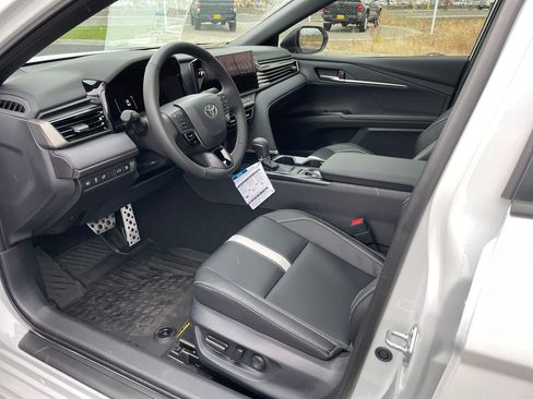 New 2026 Toyota Camry Hybrid w/ Multimedia Upgrade Package image 10