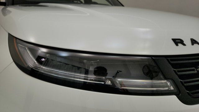 Used 2025 Land Rover Range Rover Sport SE AWD/4WD image 22
