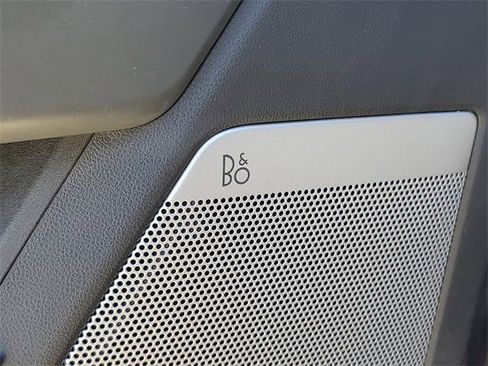 Used 2022 Ford F150 Lariat w/ Equipment Group 501A Mid image 29