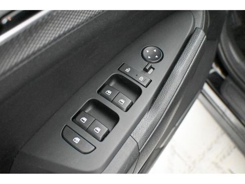 Used 2023 Kia Sportage LX image 28