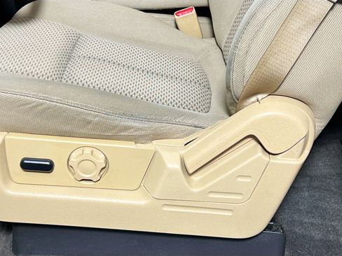 Used 2012 Ford F150 XLT w/ XLT Convenience Pkg image 15