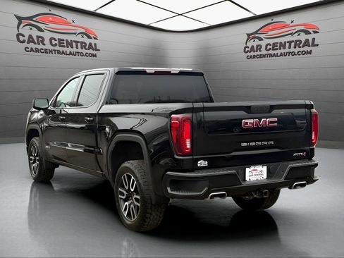 Used 2022 GMC Sierra 1500 AT4 w/ Driver Alert Package I image 4