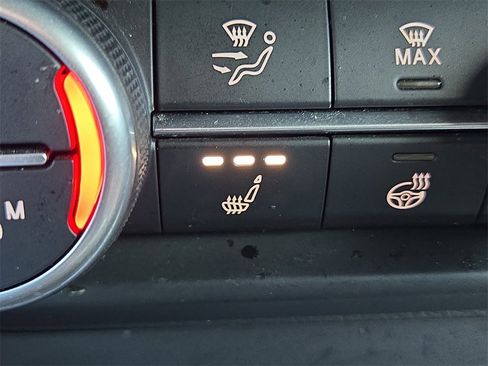 Used 2023 Alfa Romeo Stelvio Ti image 25