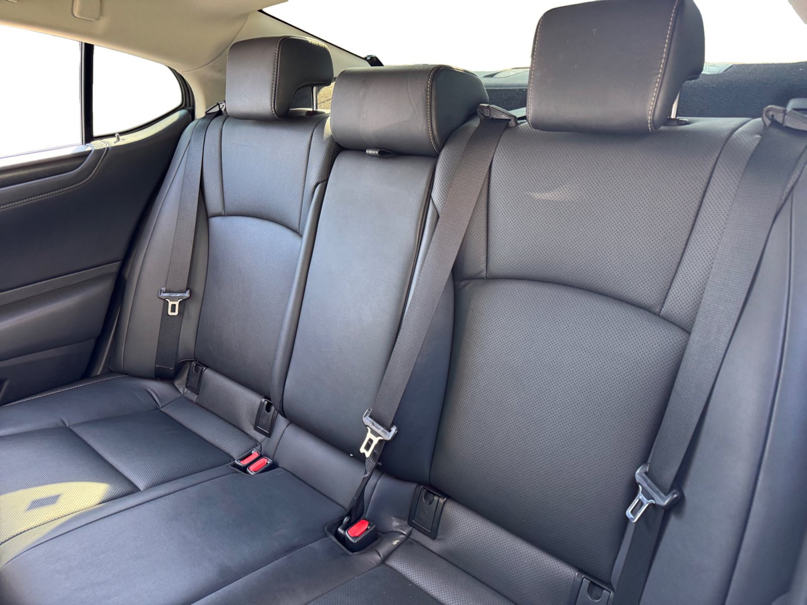 Used 2023 Lexus ES 300h w/ Premium Package FWD image 13