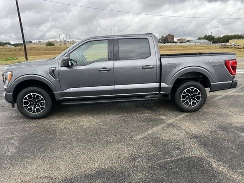 Used 2022 Ford F150 XLT w/ Equipment Group 302A High image 4