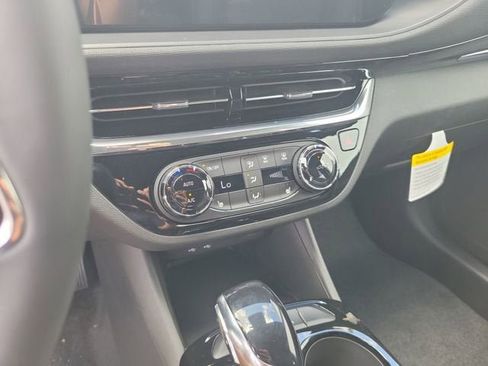 New 2026 Buick Envista Sport Touring w/ Convenience I Package FWD image 23