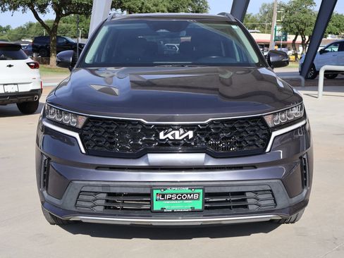 Used 2022 Kia Sorento S FWD image 3
