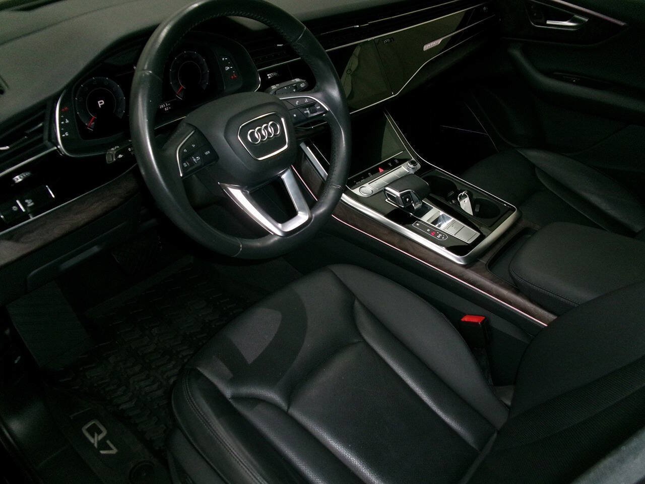 Used 2020 Audi Q7 3.0T Prestige w/ Prestige Package AWD/4WD image 8