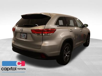 Used 2017 Toyota Highlander LE