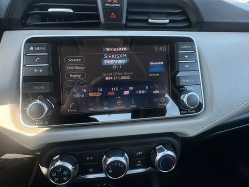 Used 2021 Nissan Versa SV image 21