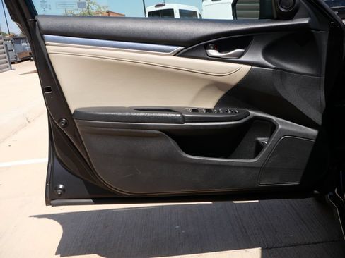 Used 2017 Honda Civic EX-L image 16