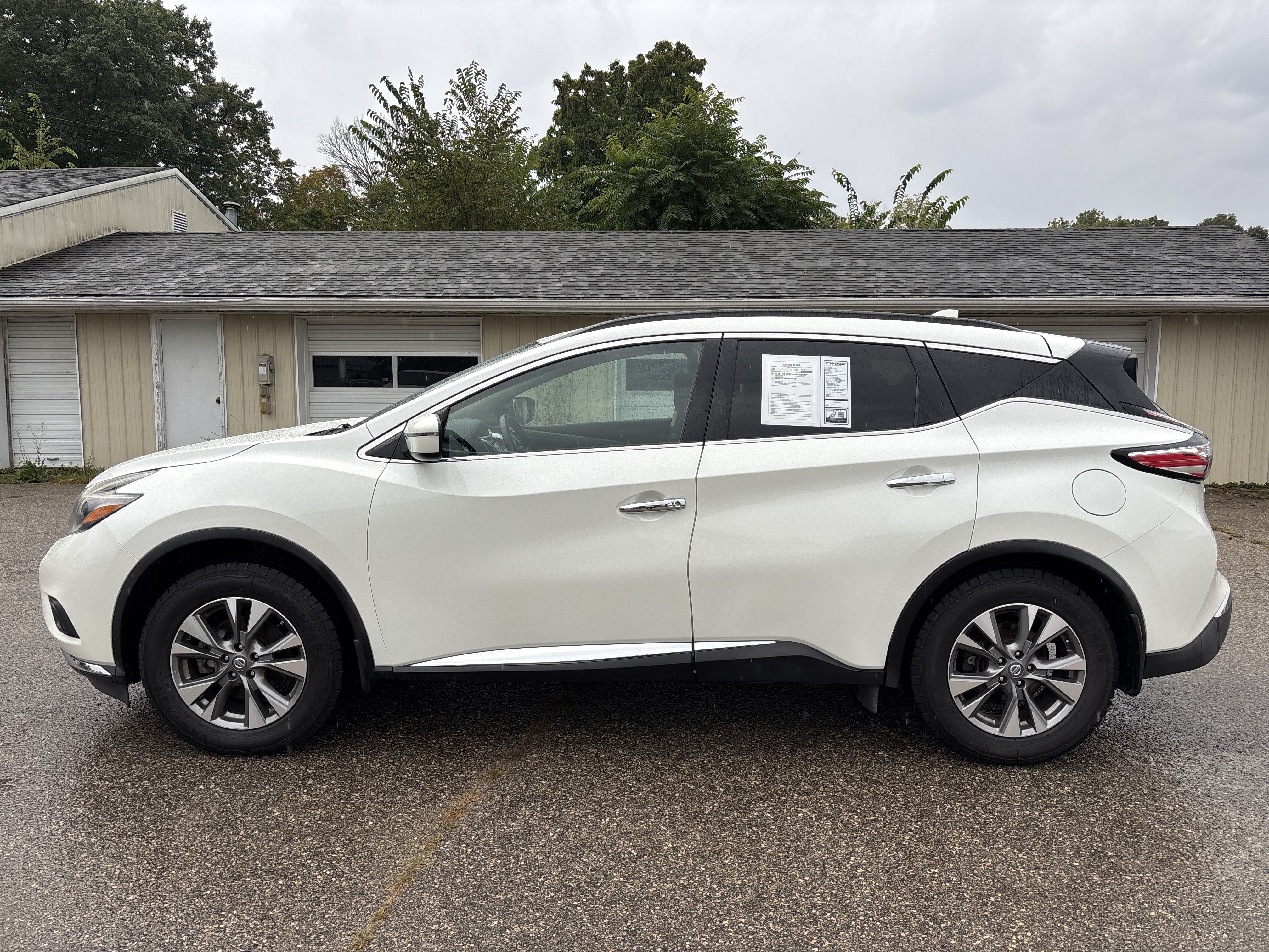 Used 2018 Nissan Murano SV AWD/4WD image 9