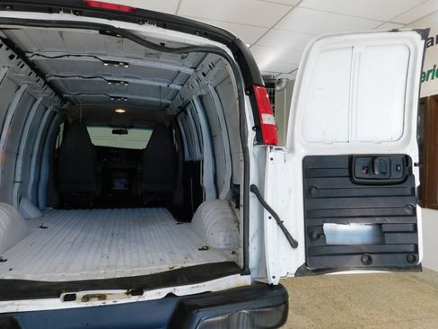 Used 2021 Chevrolet Express 2500 w/ Driver Convenience Package RWD image 54