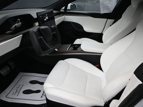 Used 2023 Tesla Model S AWD/4WD image 33