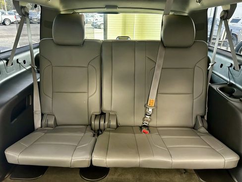 Used 2015 Chevrolet Suburban LT image 18