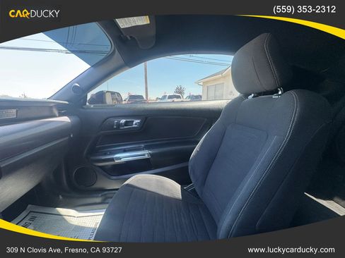 Used 2017 Ford Mustang Coupe RWD image 17