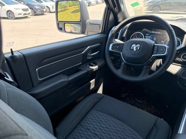 New 2026 RAM 2500 Big Horn AWD/4WD image 30