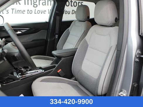 Used 2024 Chevrolet TrailBlazer LT w/ Convenience Package image 13