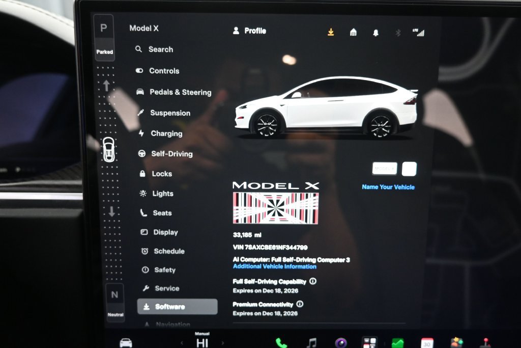 Used 2022 Tesla Model X Plaid AWD/4WD image 11