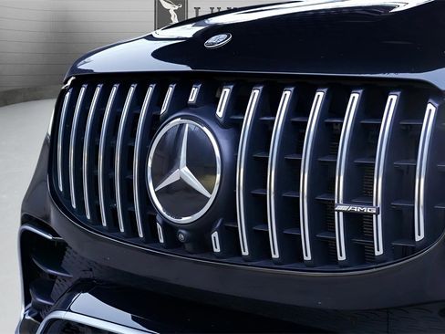 Used 2024 Mercedes-Benz GLS 63 AMG 4MATIC image 19