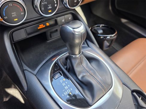 Used 2017 FIAT 124 Spider Lusso image 24