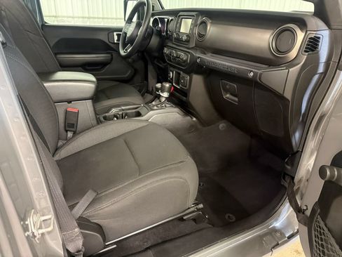 Used 2020 Jeep Wrangler Unlimited Sport AWD/4WD image 28
