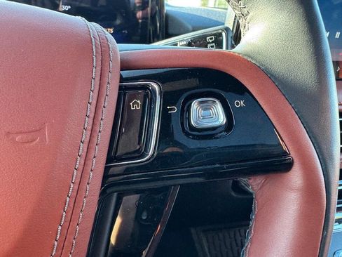 Certified 2025 Lincoln Aviator Reserve w/ Equipment Group 201A image 19