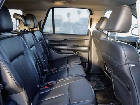 Used 2024 Ford Expedition Max XLT image 19