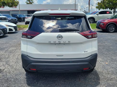 Certified 2021 Nissan Rogue S FWD image 5