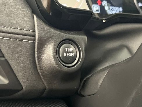 Used 2023 Subaru Outback Premium image 46