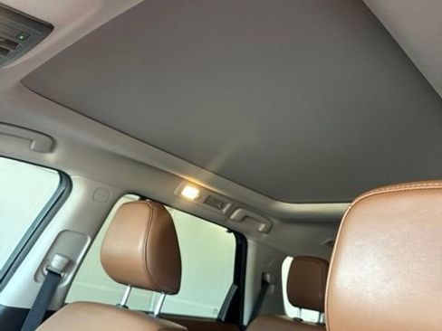 Certified 2024 Nissan Pathfinder Platinum FWD image 3