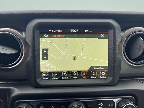 Used 2022 Jeep Wrangler Unlimited Sport image 17