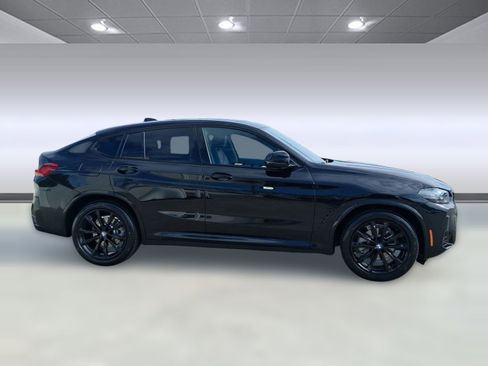 Certified 2023 BMW X4 xDrive30i w/ M Sport Package image 8