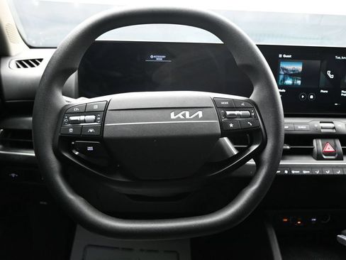 Used 2025 Kia K4 FWD image 14