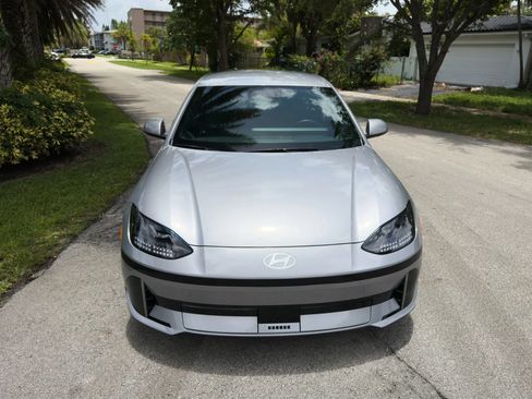 Used 2024 Hyundai Ioniq 6 SE RWD image 24