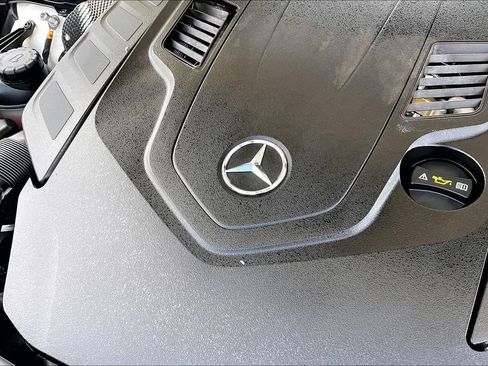 Used 2019 Mercedes-Benz S 560 4MATIC Coupe image 25
